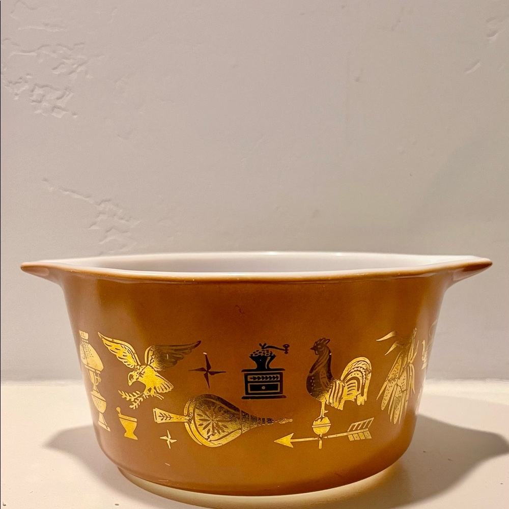 Pyrex Vintage Early American Pattern #473 1Qt.
